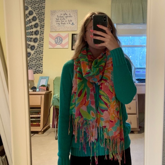 Lilly Pulitzer Lulu print scarf - Picture 2 of 4